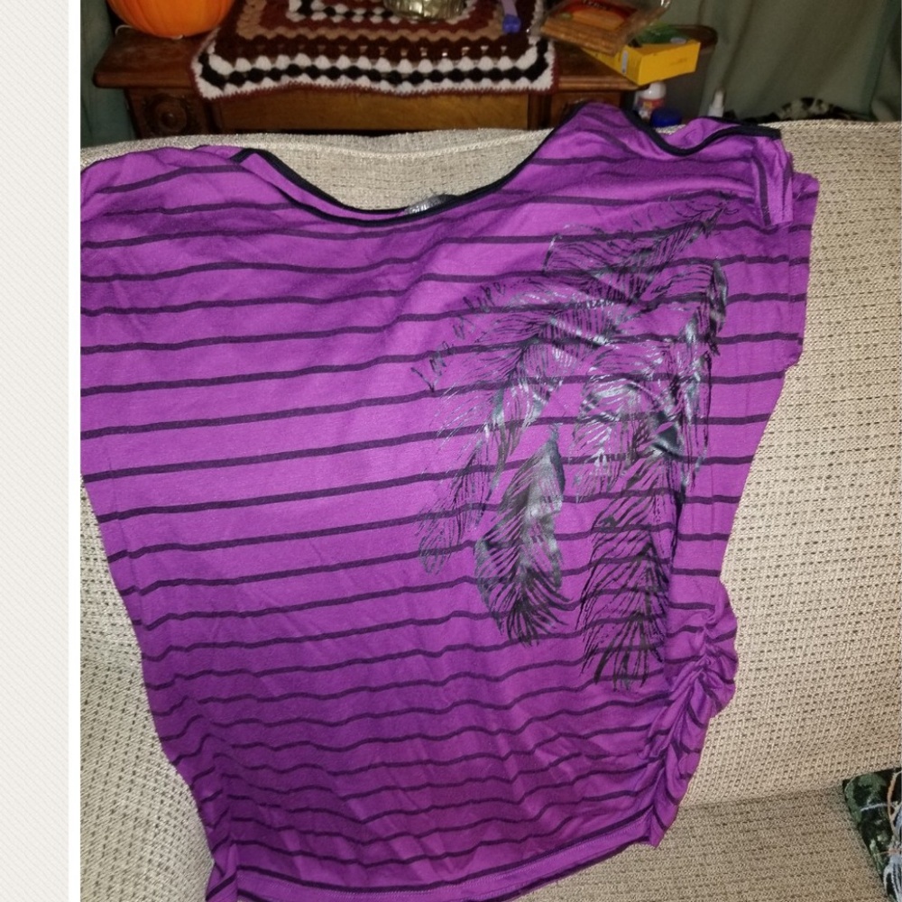 Purple cold shoulder short sleeve shirt